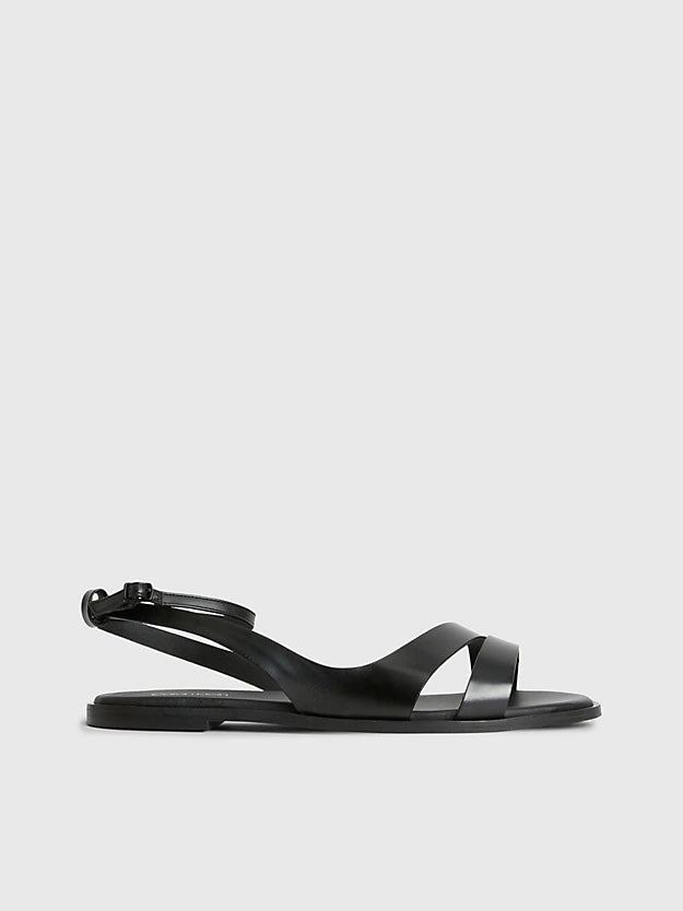 Almond sandal, black