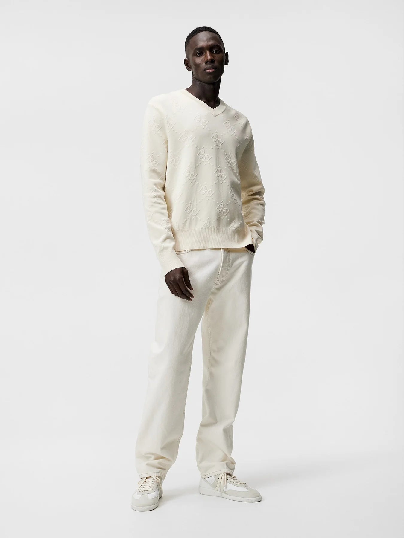 Vito jacquard v-neck sweater, turtledove