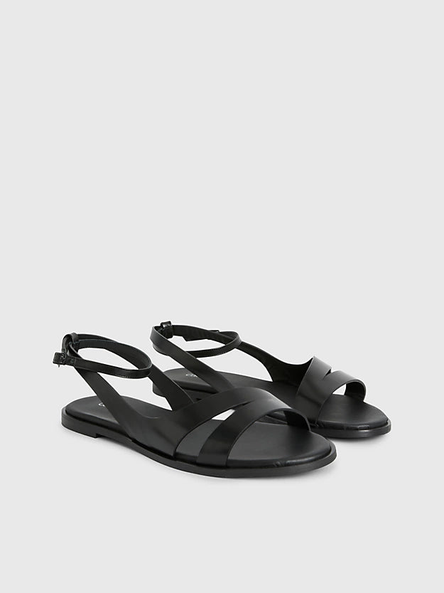 Almond sandal, black
