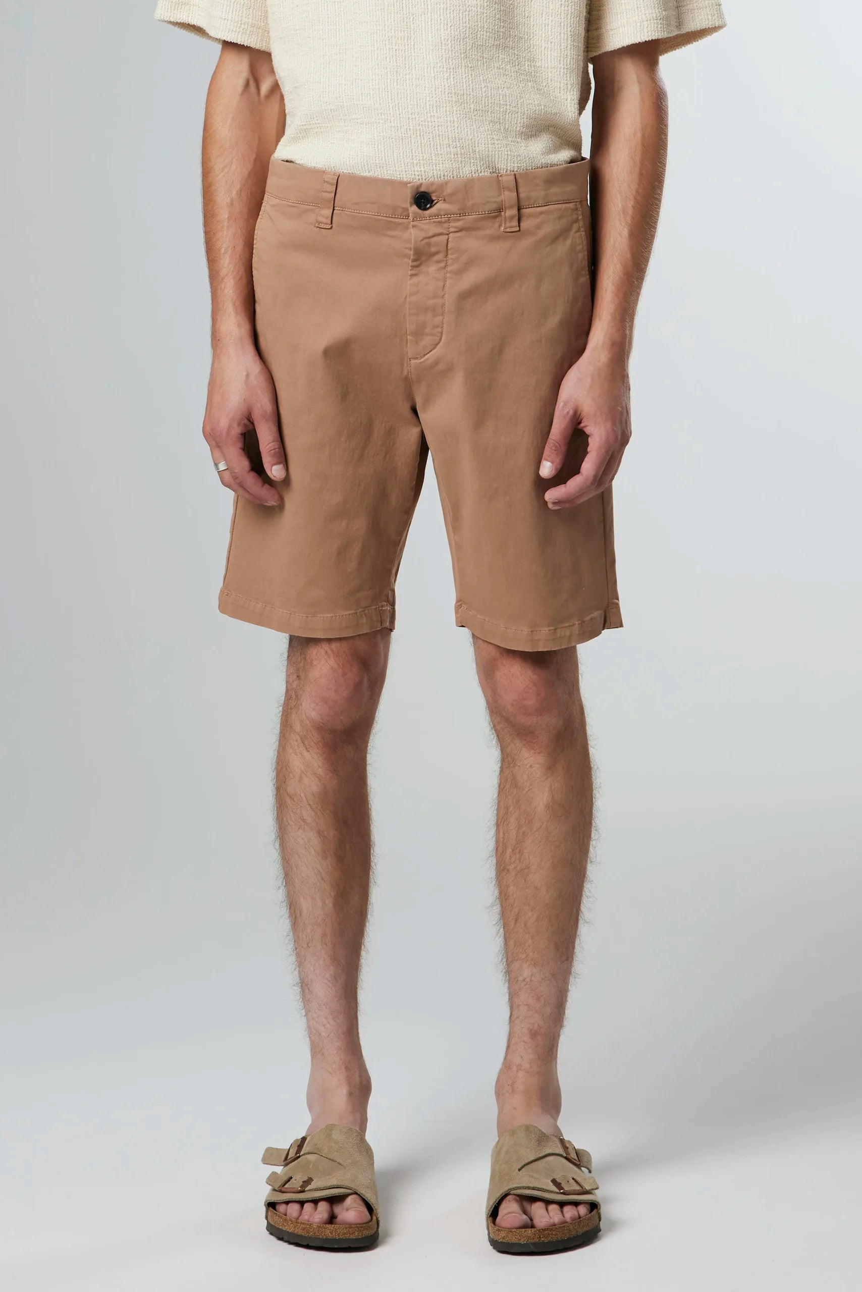 Crown shorts 1005, nougat
