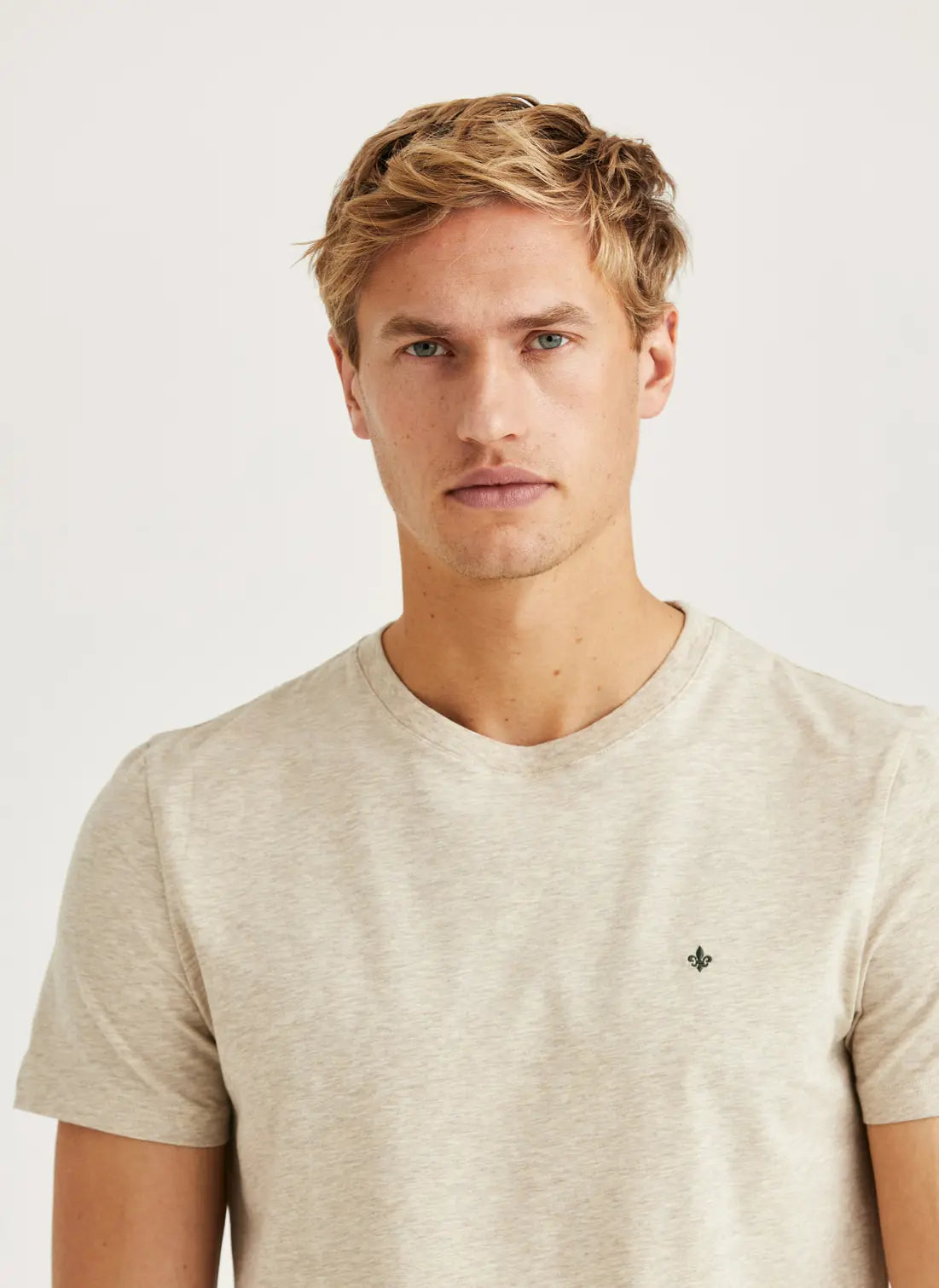 James Tee, Khaki