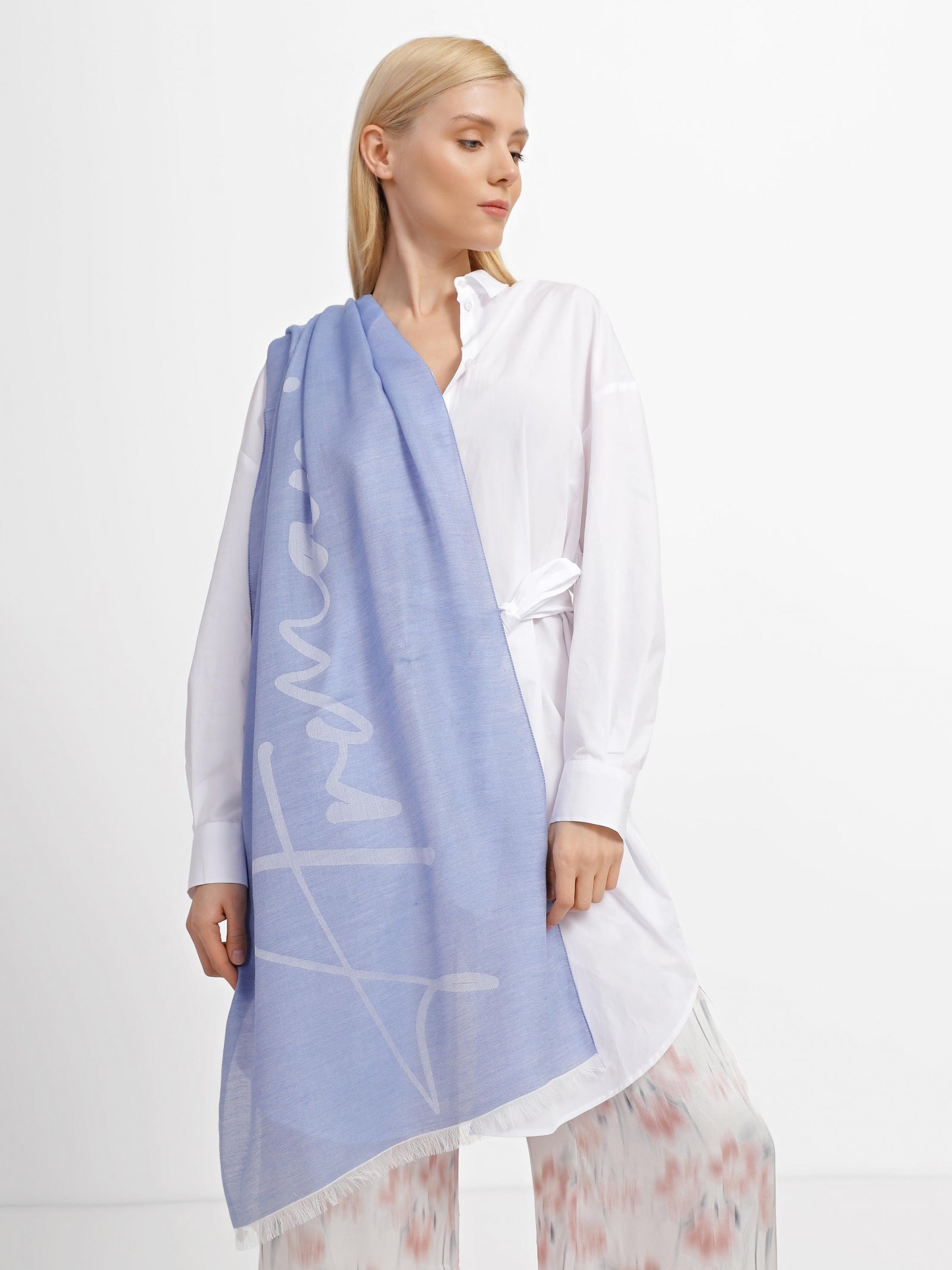 Woman woven scarf, shadow