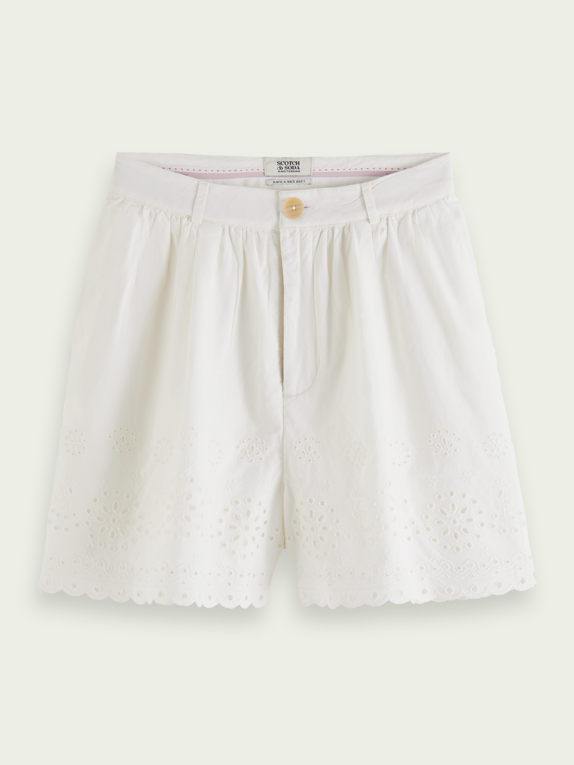Embroiedred shorts i organic cotton, vanilla white