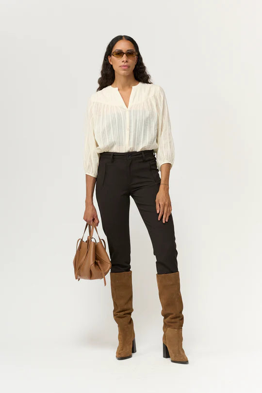 PD-Melanie Pant Olimpia, Chocolate