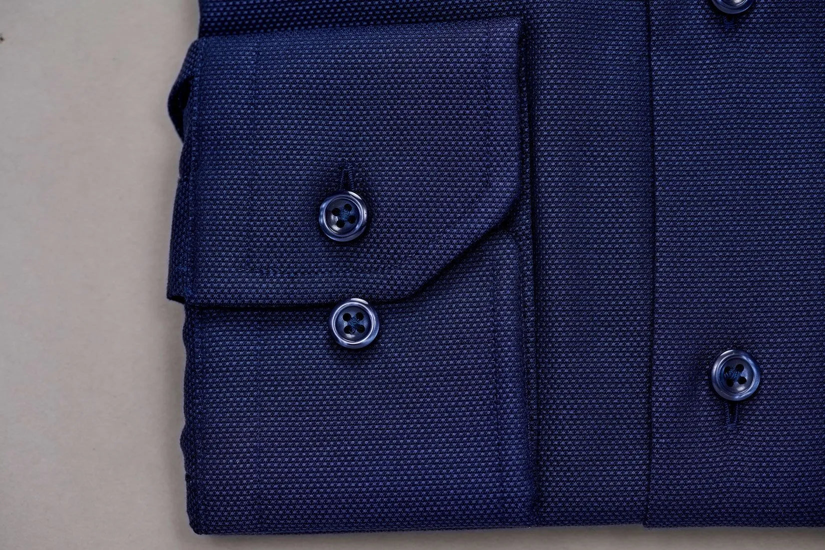 Den navyfarvede skjorte med struktur, Slim