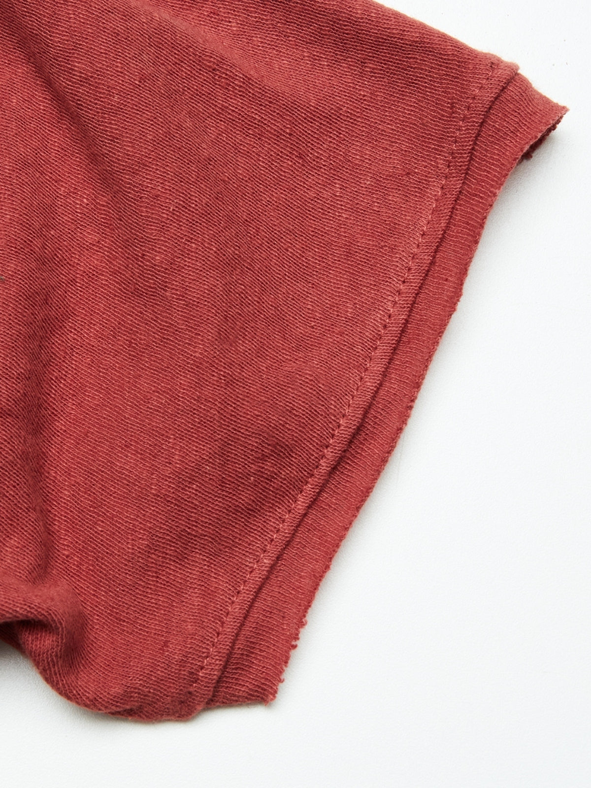 LINO T-SHIRT, OCHRE RED