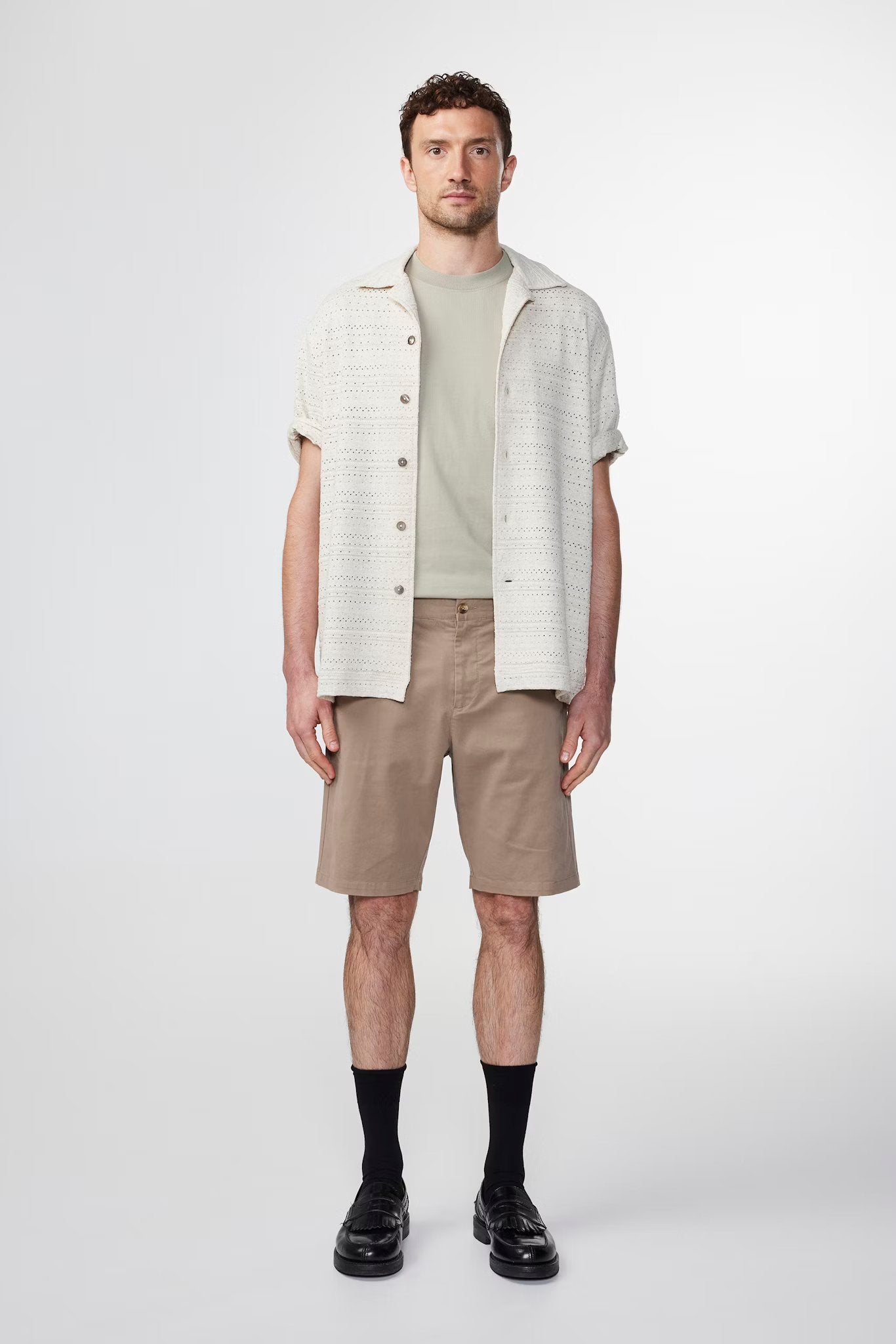 Crown Shorts 1090, Greige