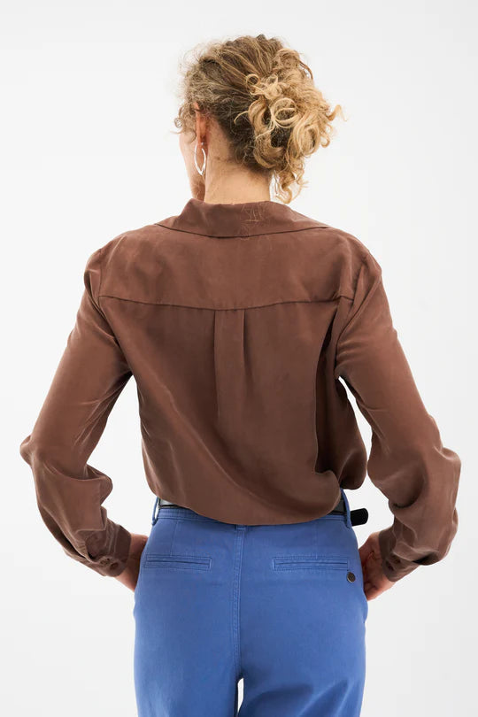 PERCY SILK SHIRT, WARM BROWN