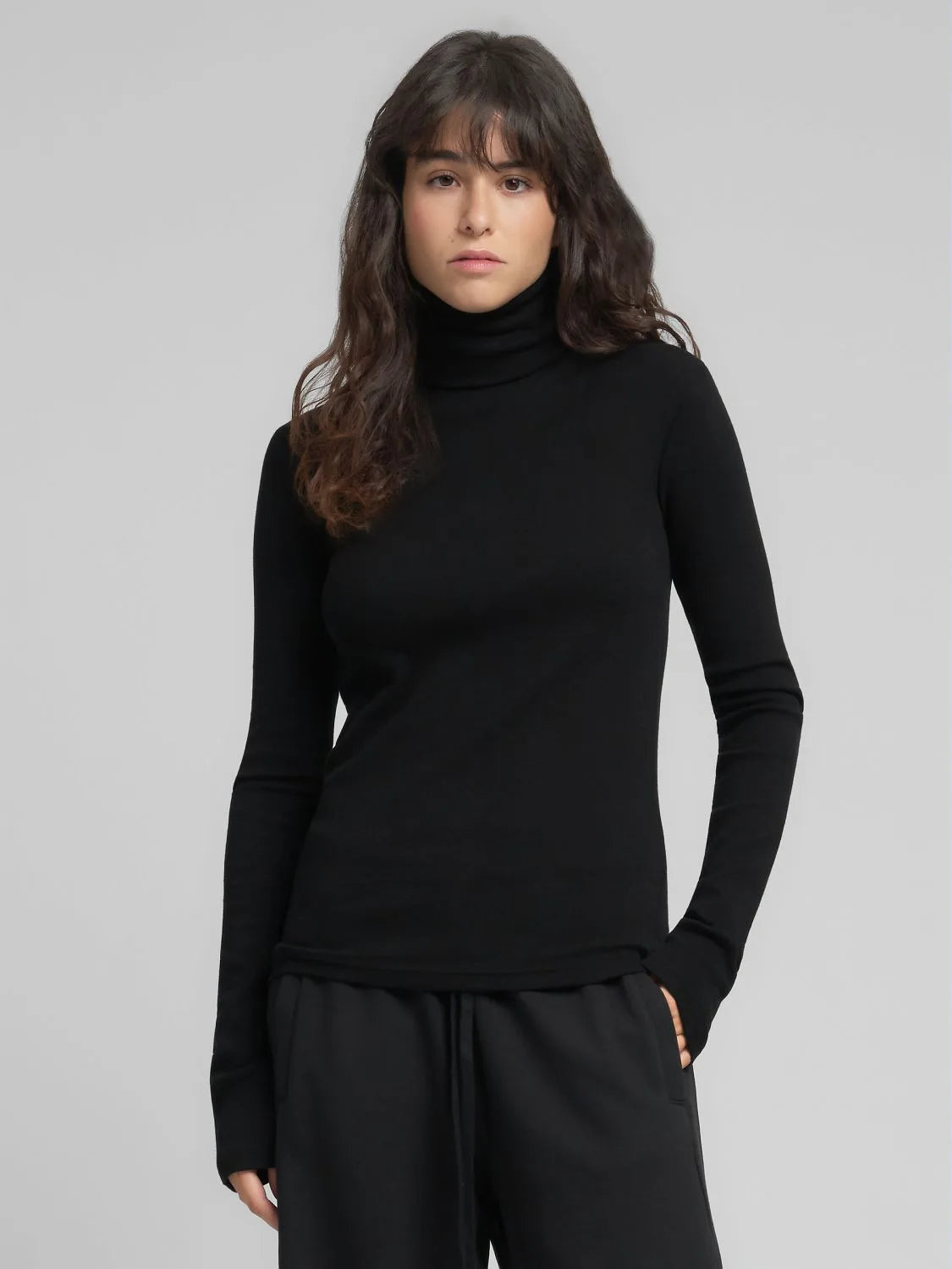 LONG SLEEVED T-SHIRT, BLACK