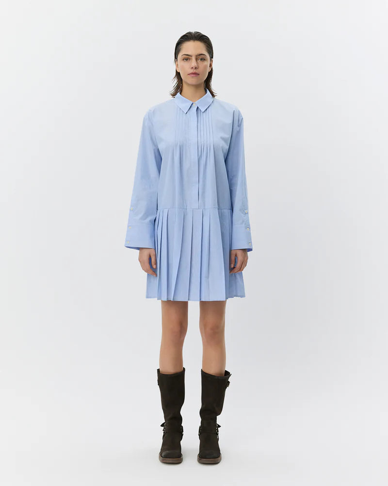 PENELOPA PLEATED SHIRT DRESS, LIGHT BLUE