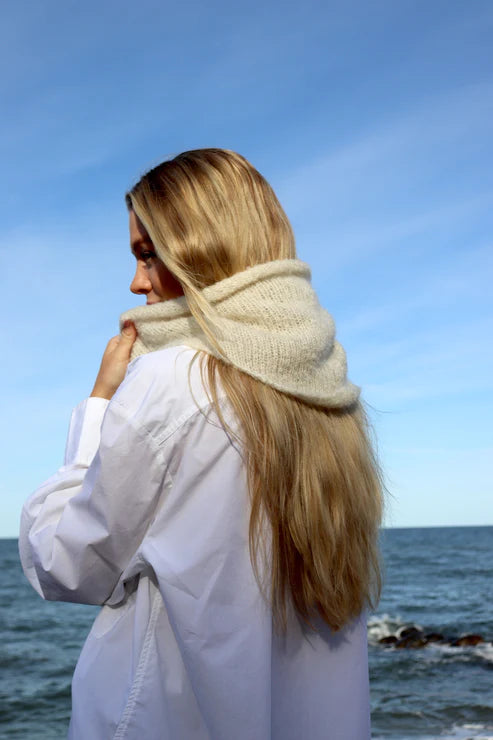 Ebony Scarf (off white)