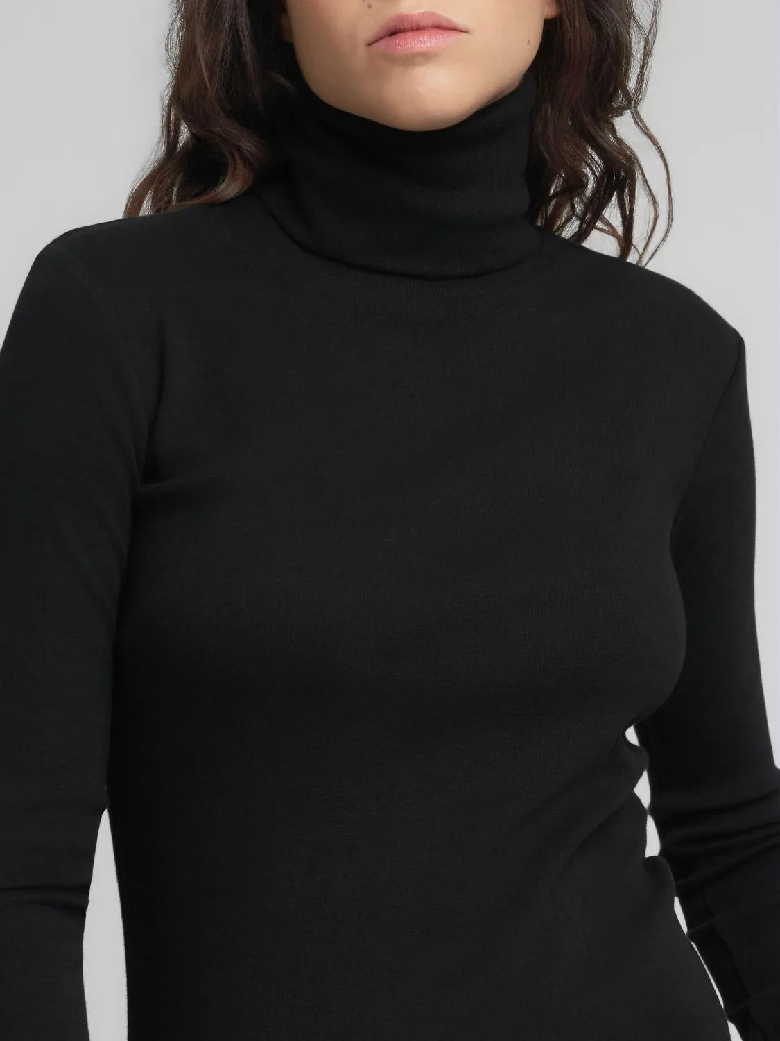LONG SLEEVED T-SHIRT, BLACK