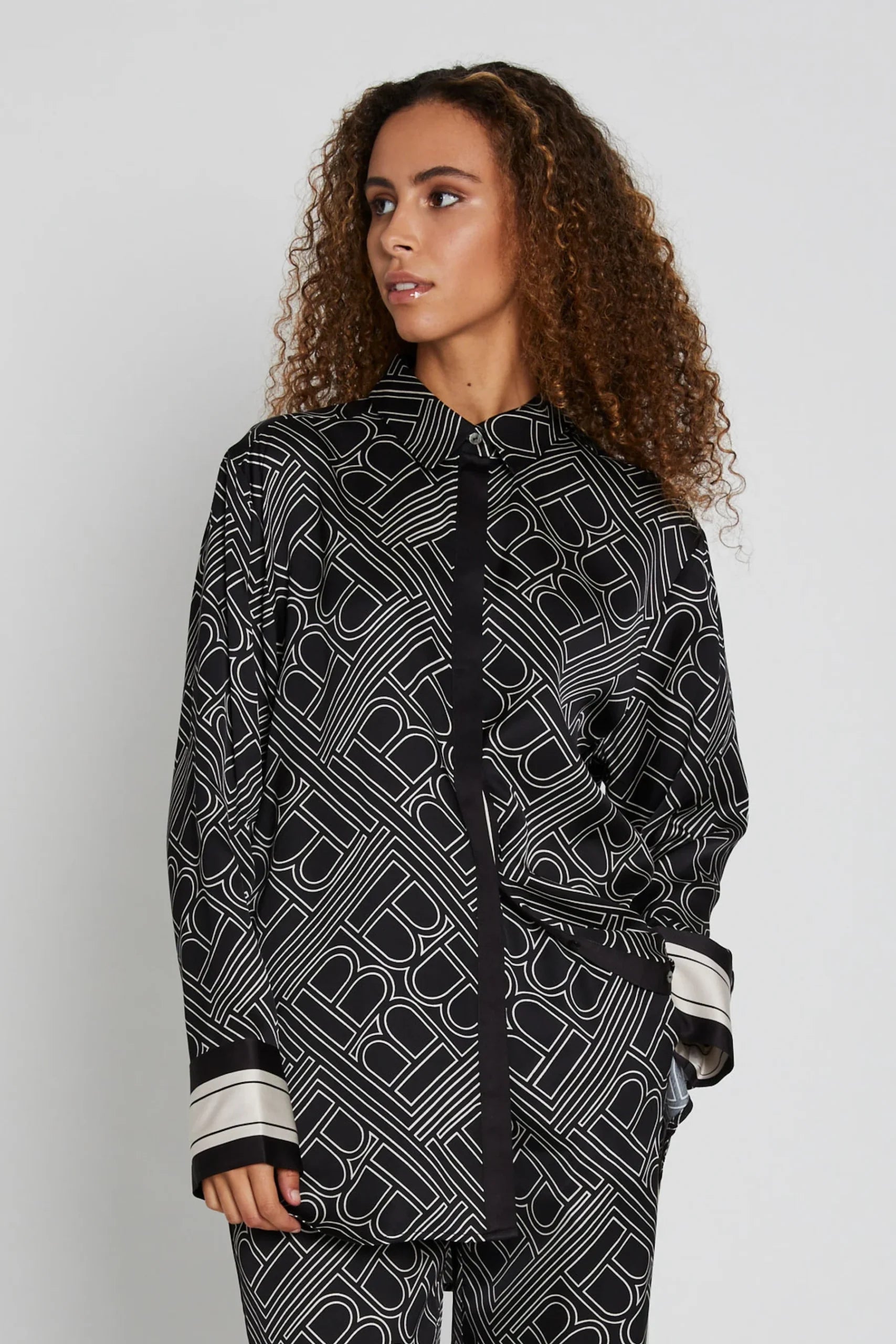 FloretBBAude Shirt, Dark Logo Print