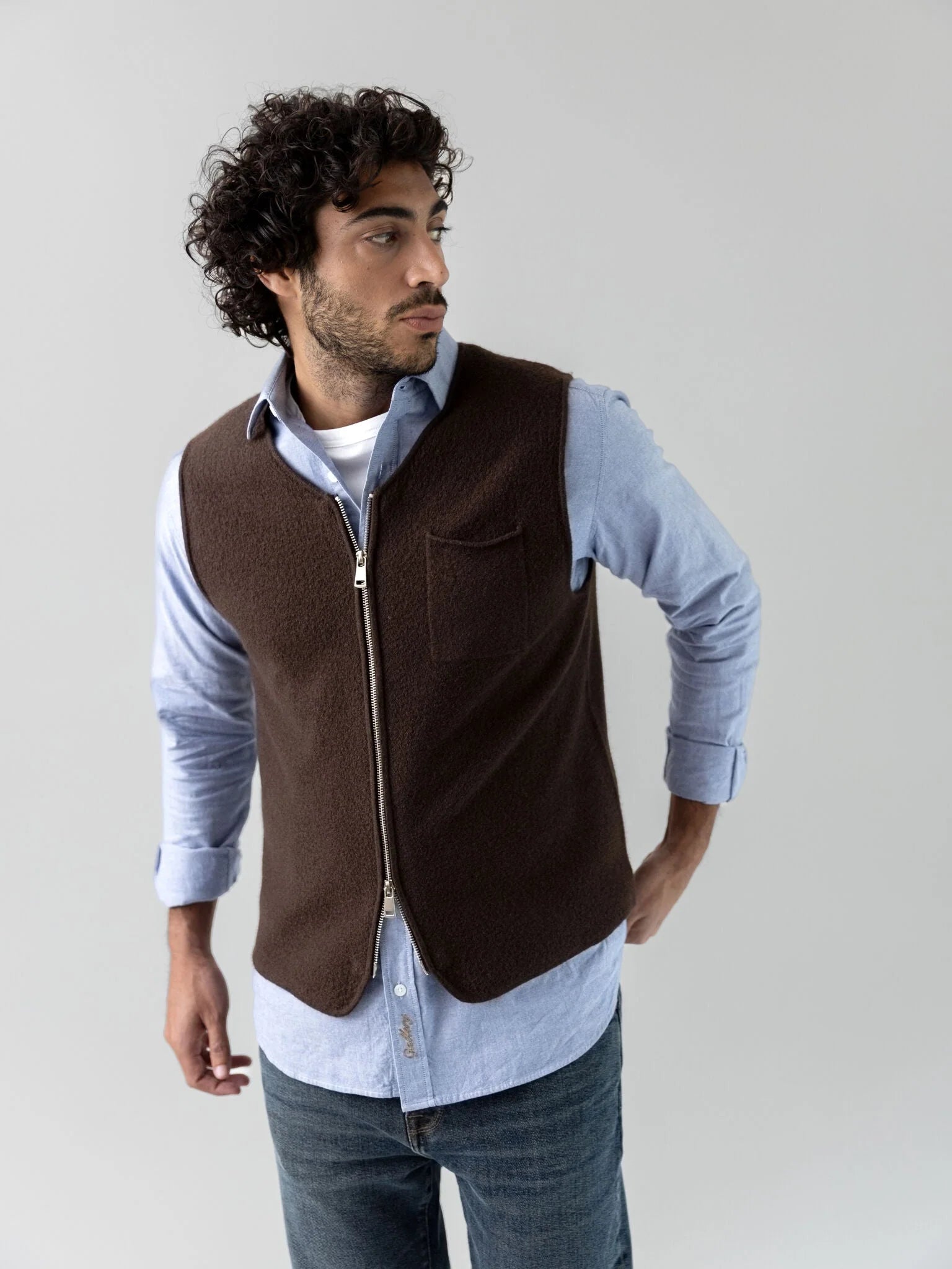 CESS RYAN VEST, CHOCOLATE BROWN