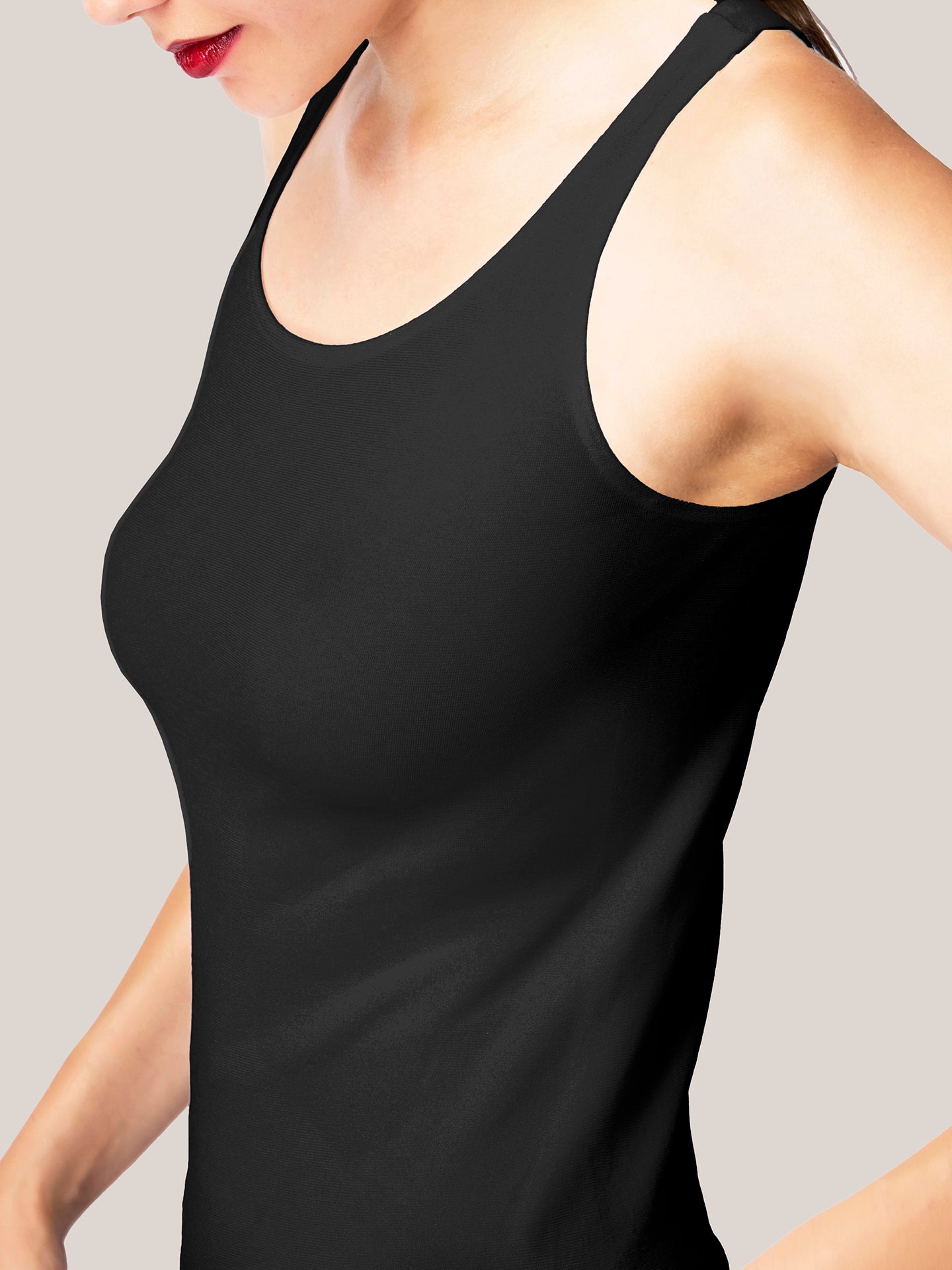 JAMAIKA SLEEVELESS TOP, BLACK
