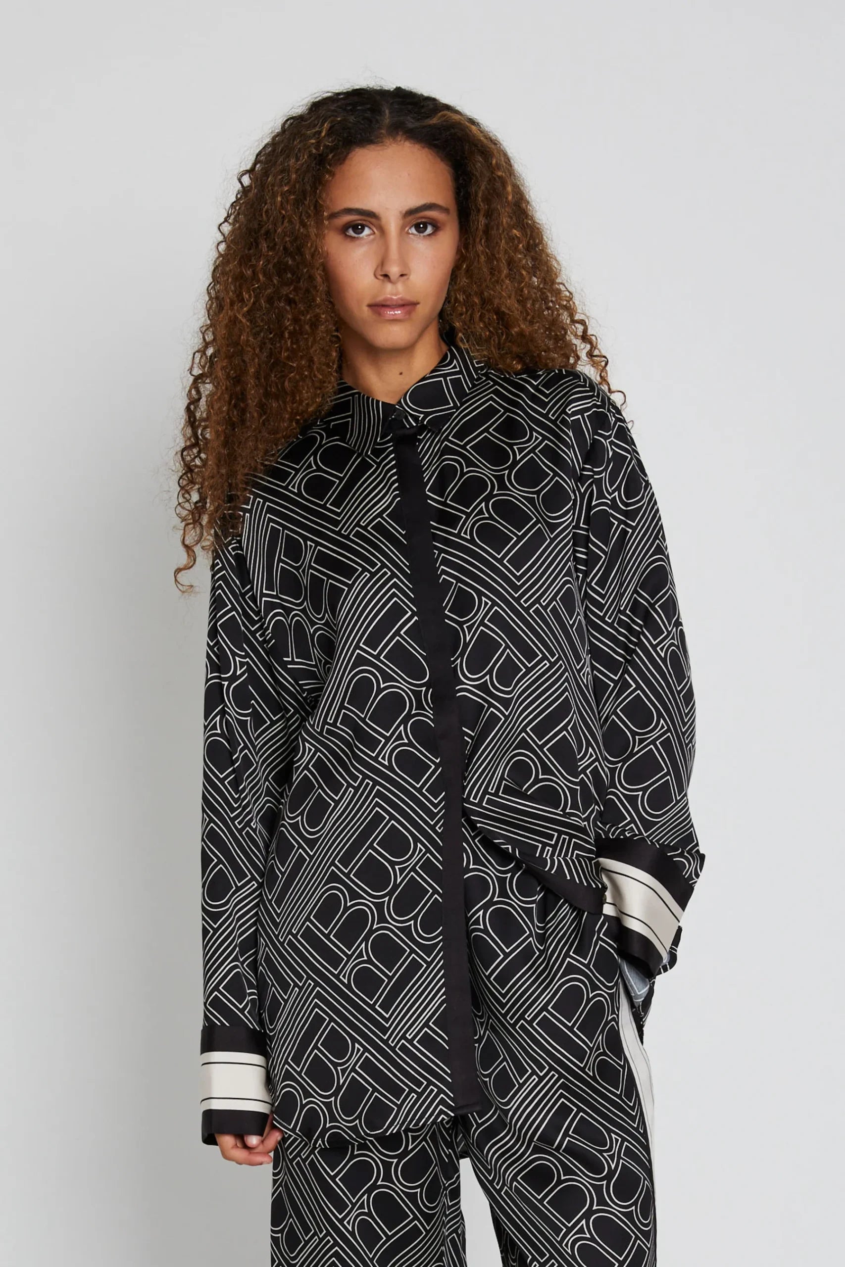 FloretBBAude Shirt, Dark Logo Print