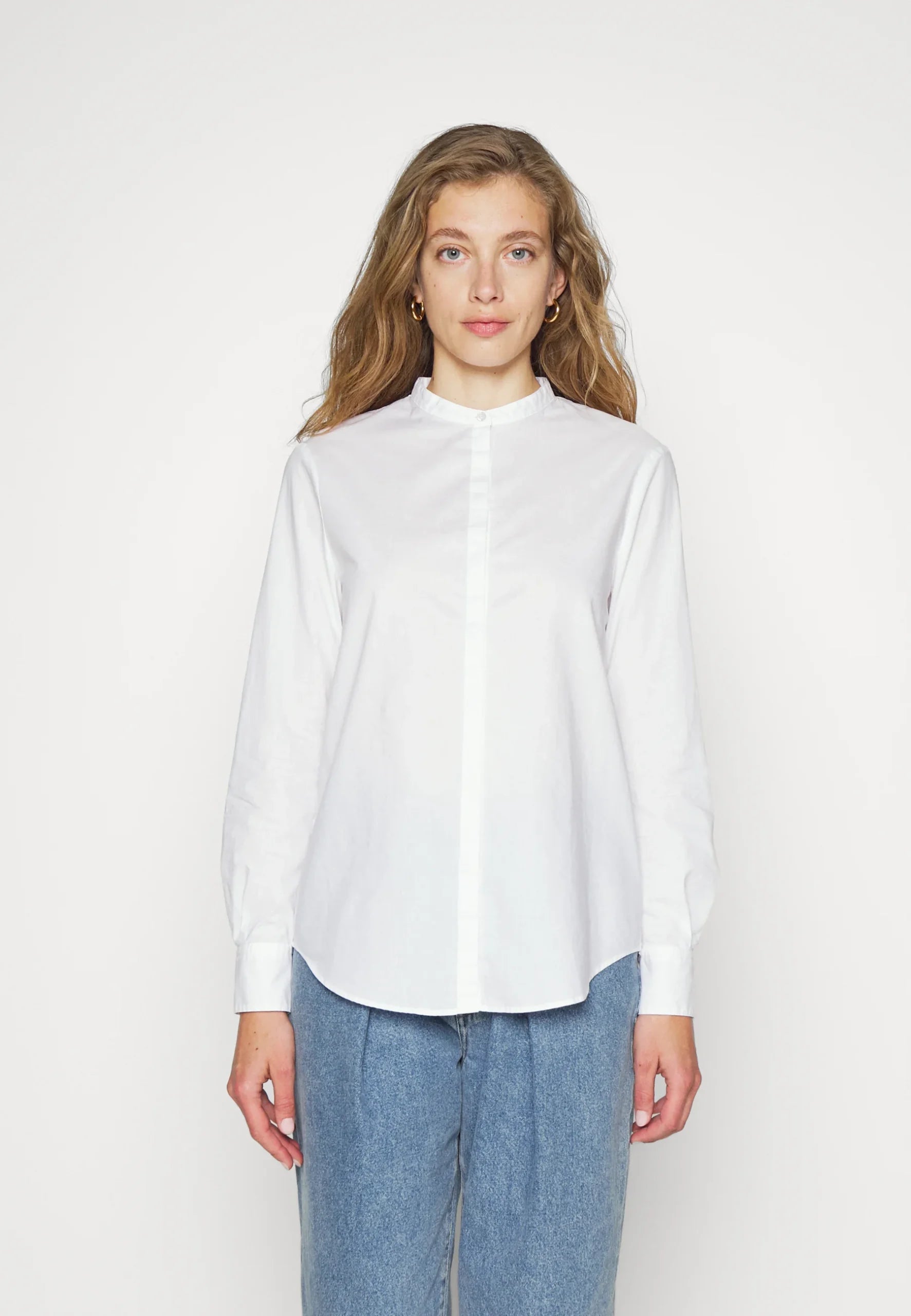 C Befelize 19, white