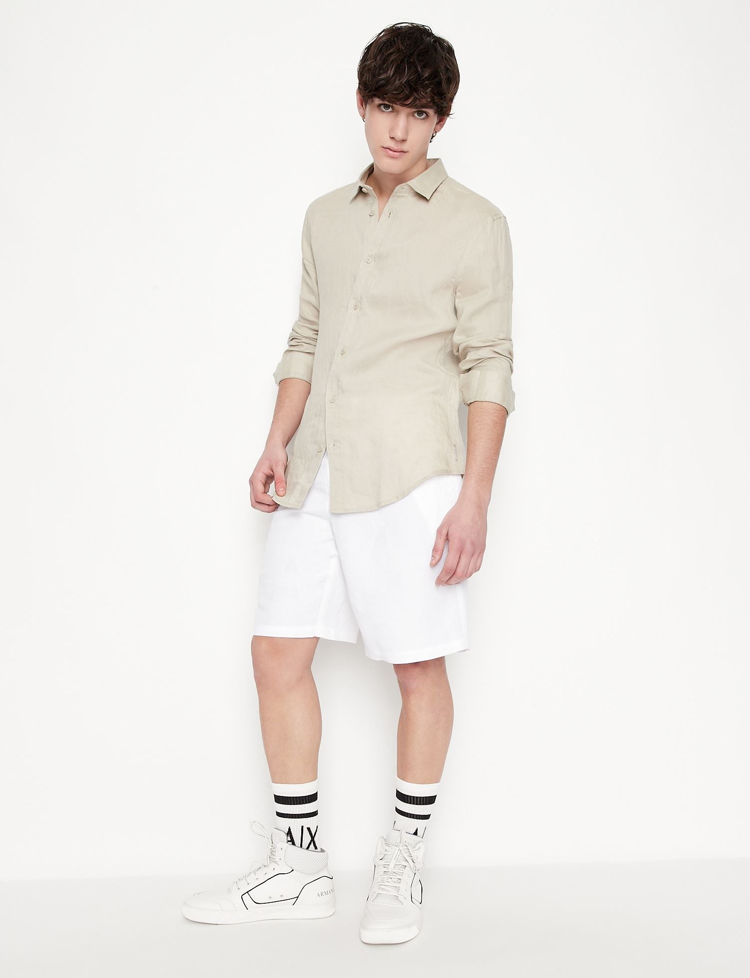 Man Woven Bermuda, White