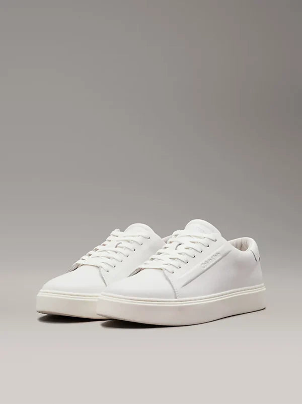 LOW TOP LACE UP SNEAKERS, TRIPLE WHITE