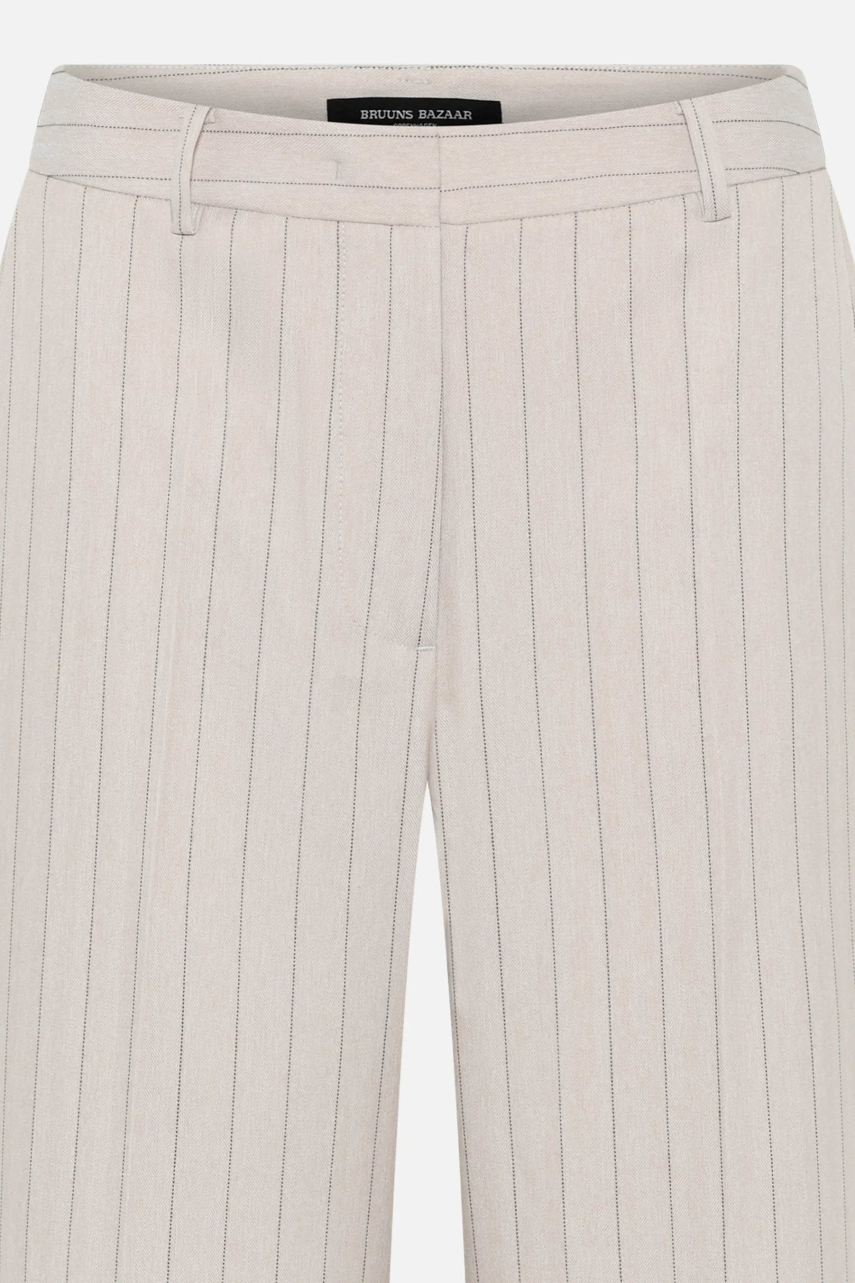 ApricotBBEleza Pants, Light Grey Stripes