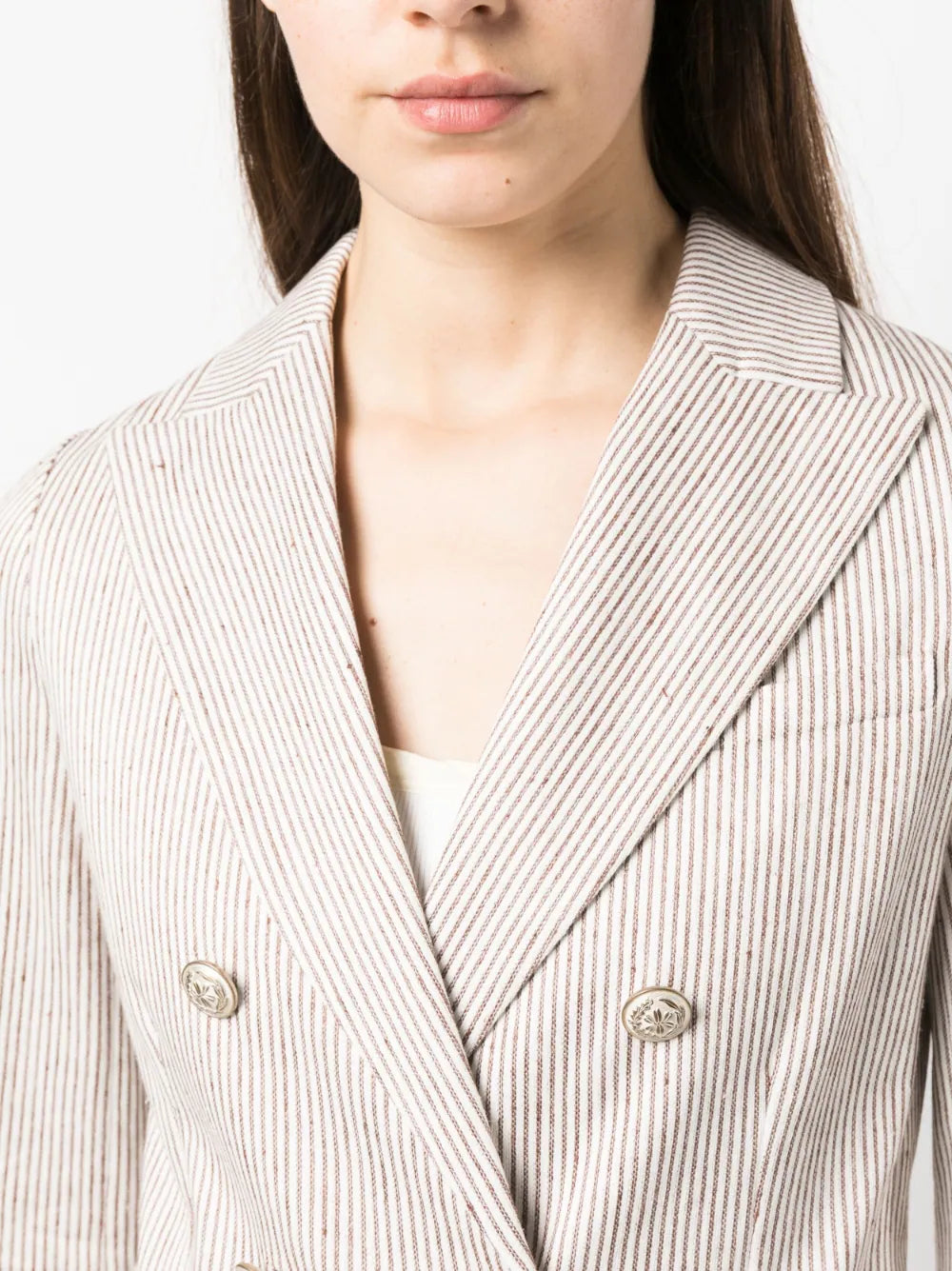 Woman D. breasted, brunette