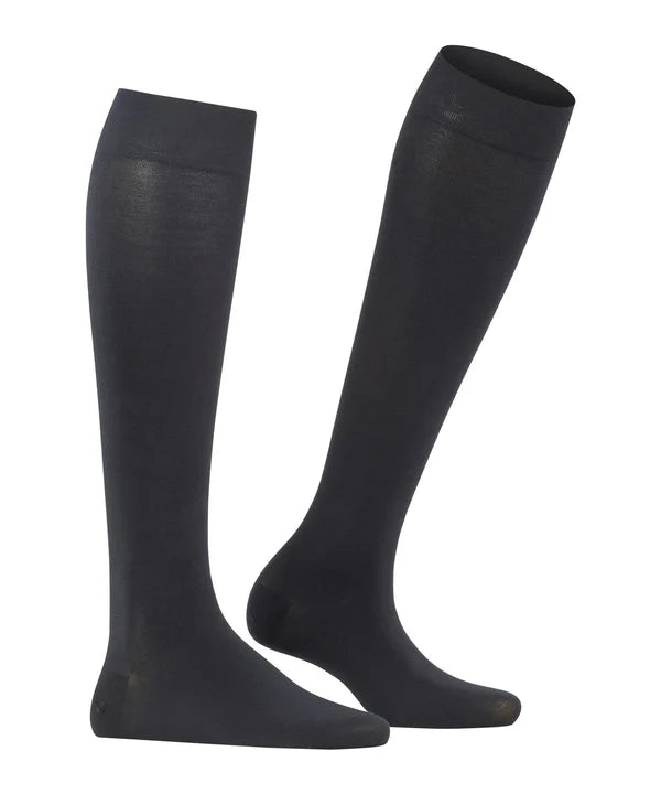 FINE SOFTNESS 50 DEN KNEE-HIGH SOCKS, BLACK