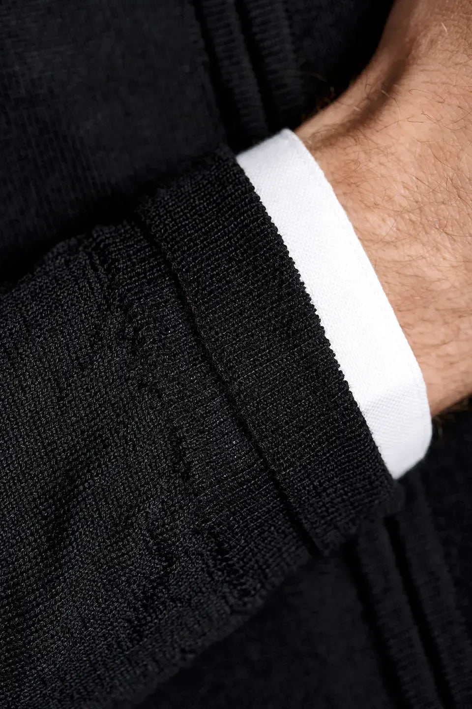 PADOVA FULLZIP KNITTED CARDIGAN, BLACK