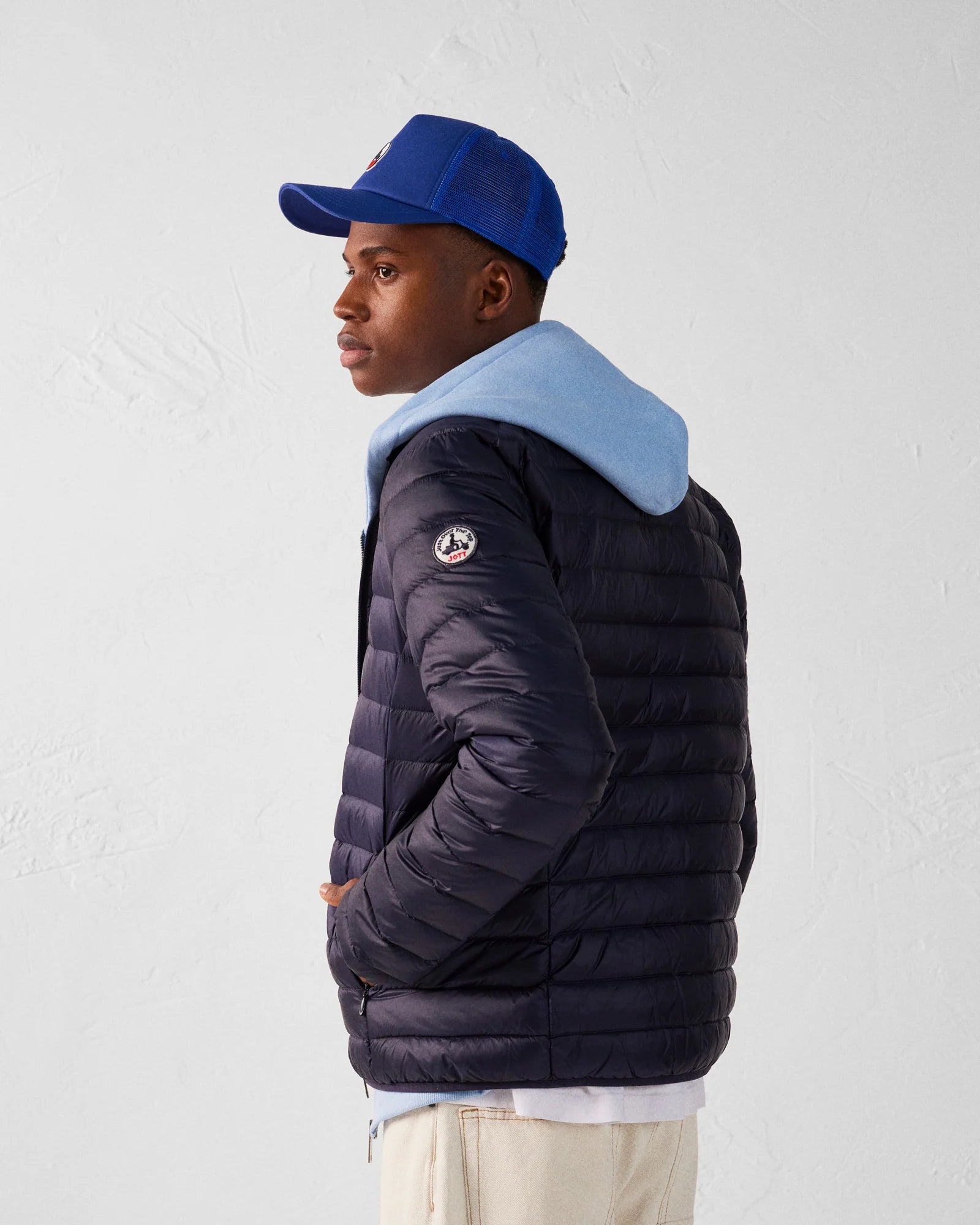 LIGHTWEIGHT DOWN JACKET MAT, NAVY