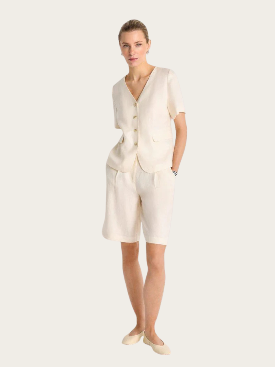 LINEN BERMUDA SHORTS W/PLEATS, PEARL WHITE