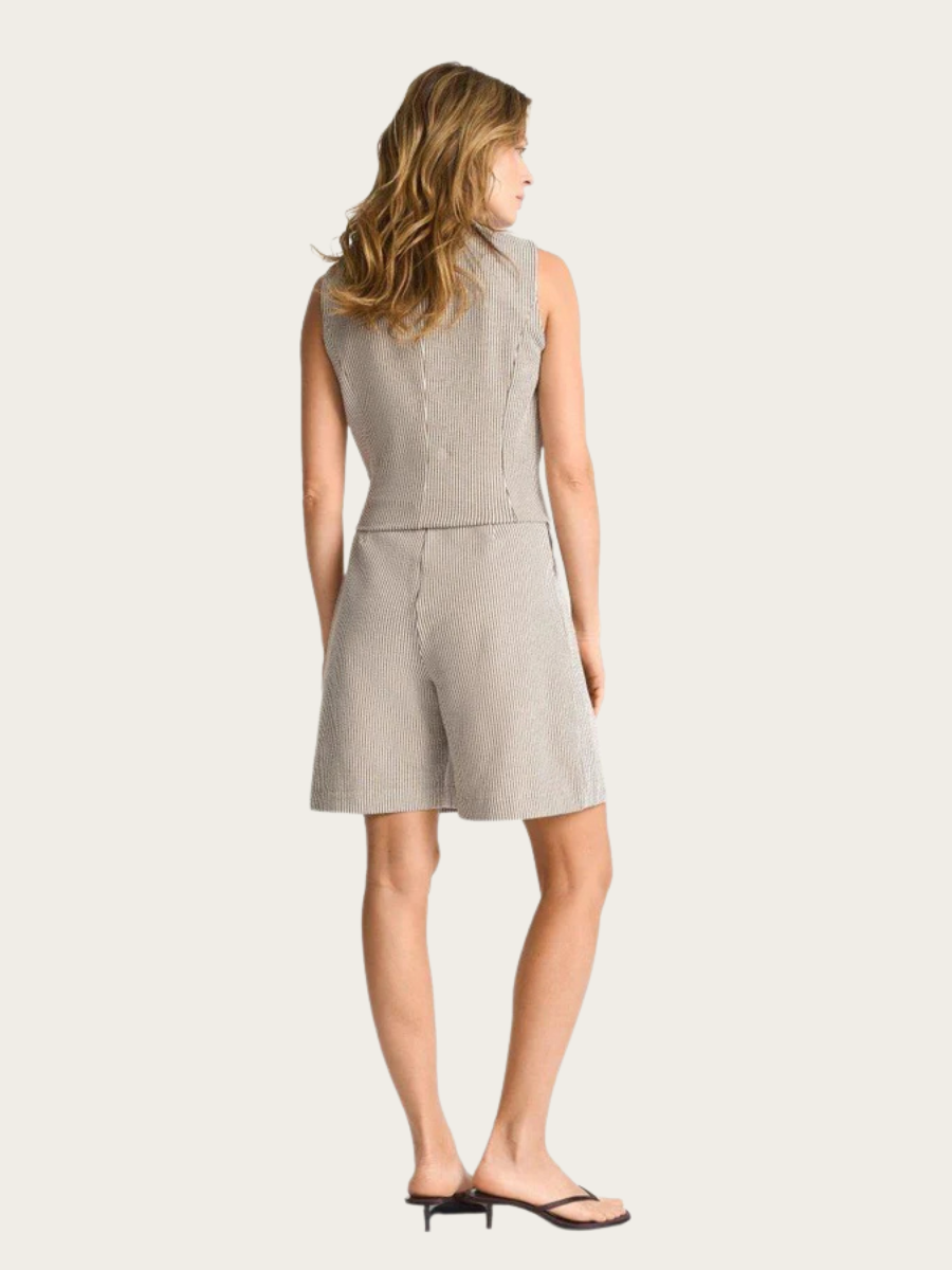 STRIPED BERMUDA SHORTS, COCONUT BARK
