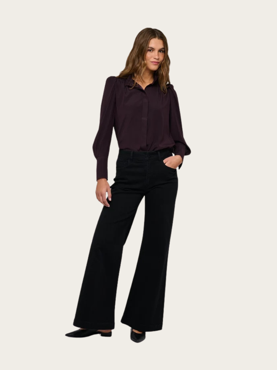 ROBERTA RUFFLE SHIRT, BERRY WINE