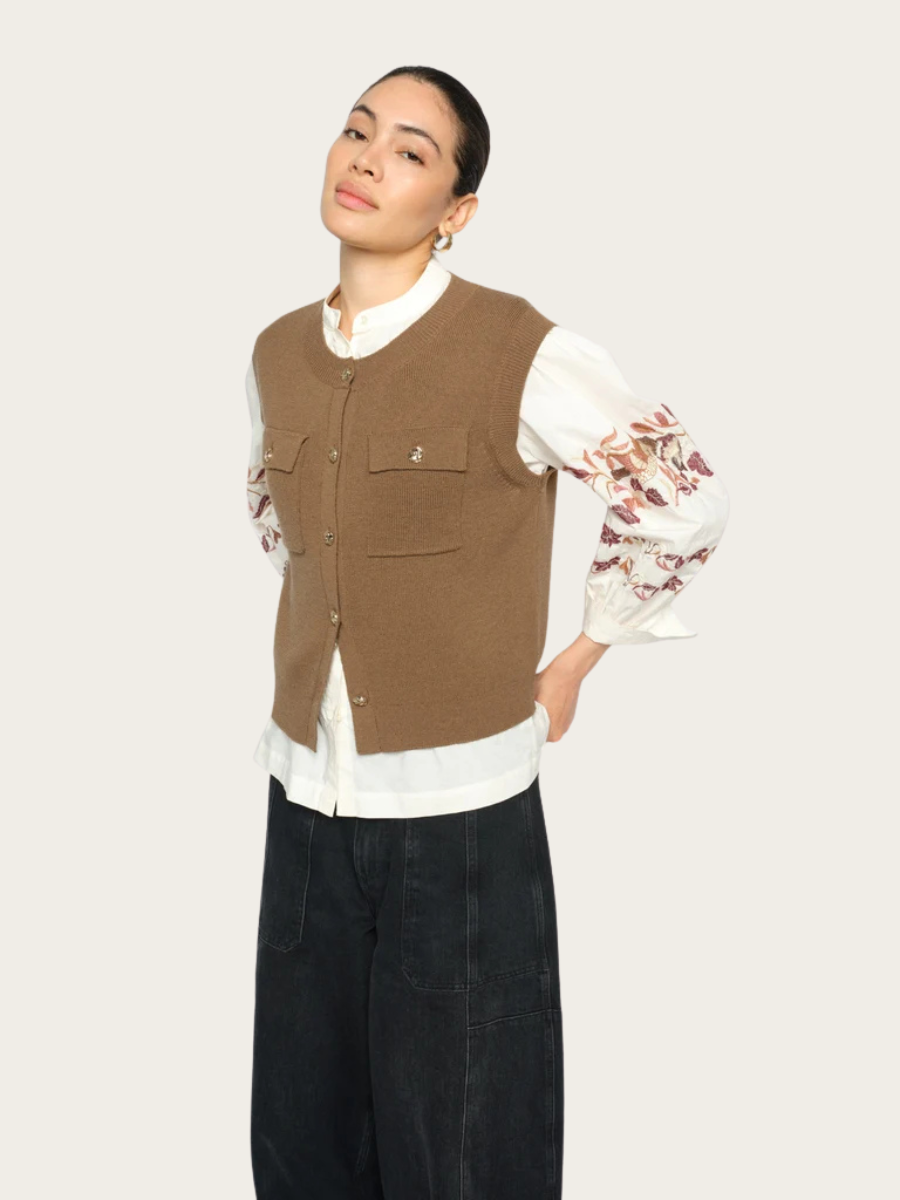 AYANA WOOL KNIT VEST, CAMEL