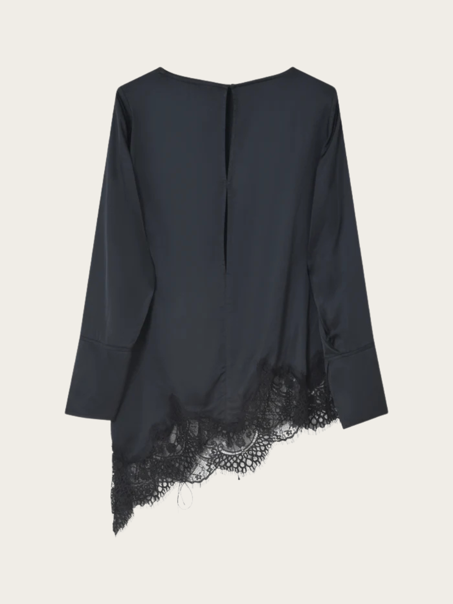 LILA FLUID VISCOSE BLOUSE, BLACK
