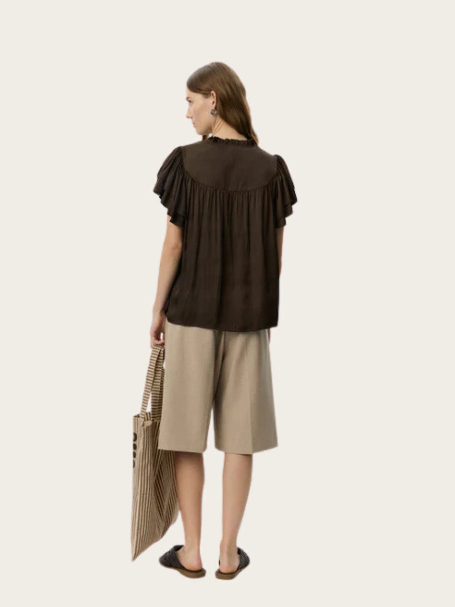 LALILA FRILL TOP, INTENSE BROWN