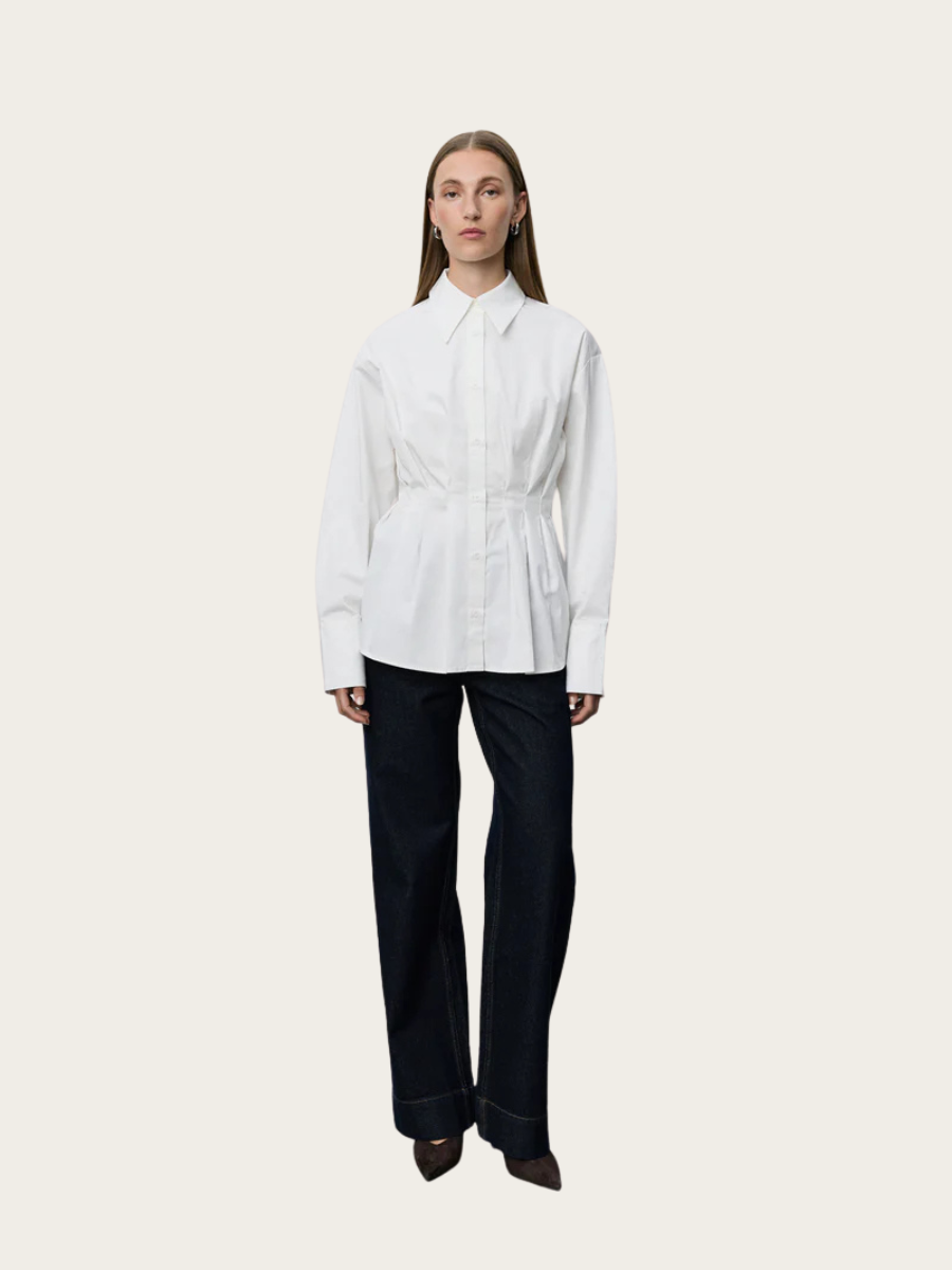 MIKRA FITTED SHIRT W/PLEATS, OFF WHITE