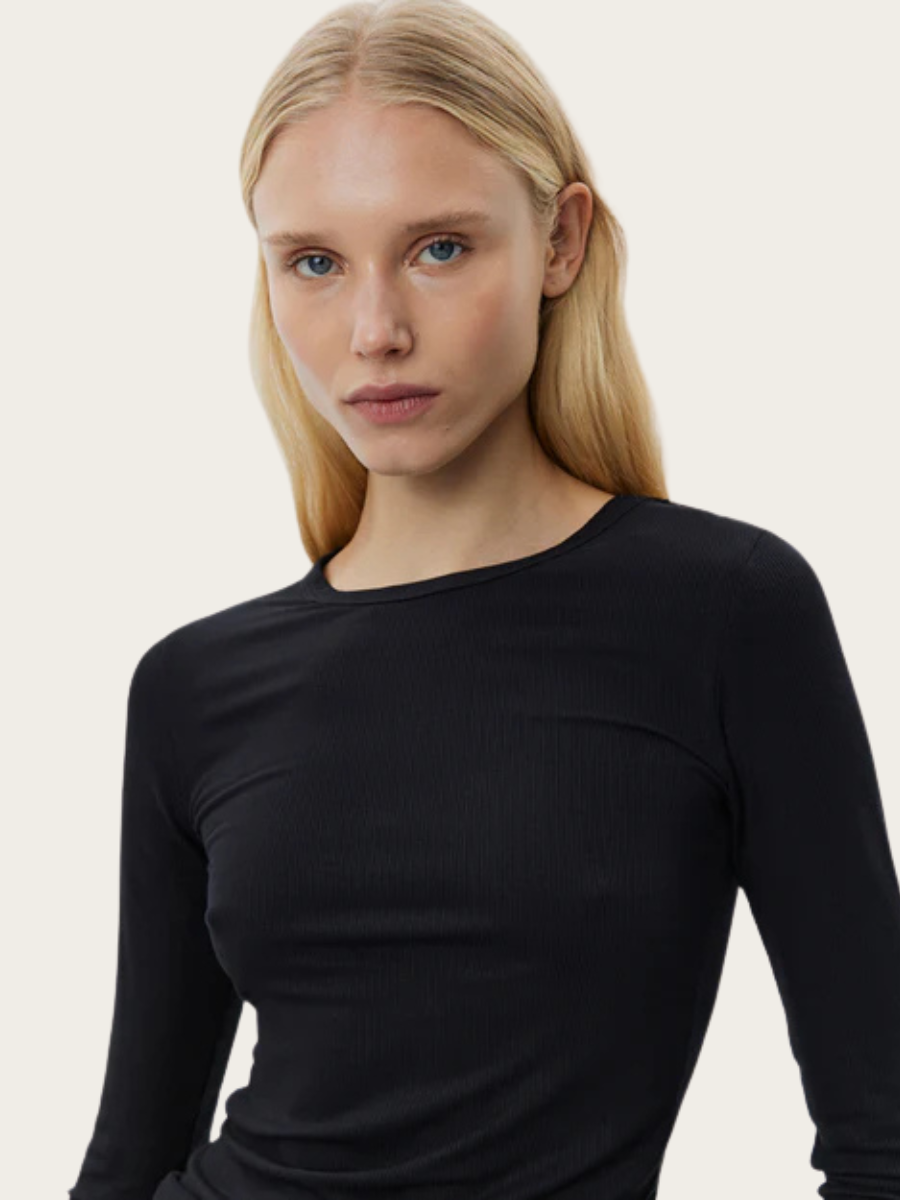 PETRICIA LS T-SHIRT, BLACK