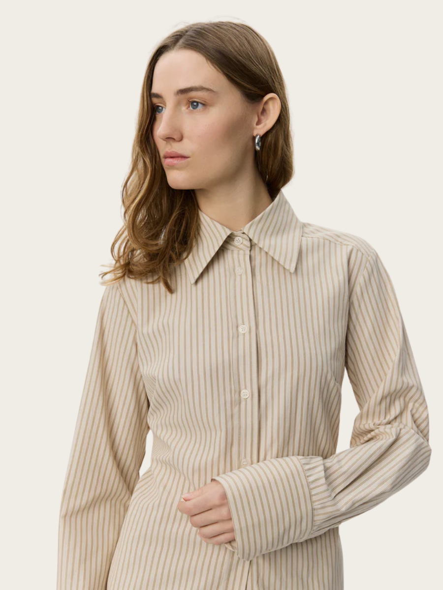 WILDA SLIM FIT SHIRT, LIGHT BROWN STRIPED
