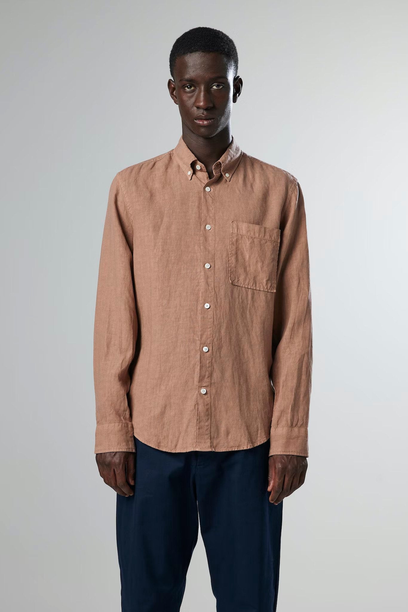 Arne BD 5706, nougat