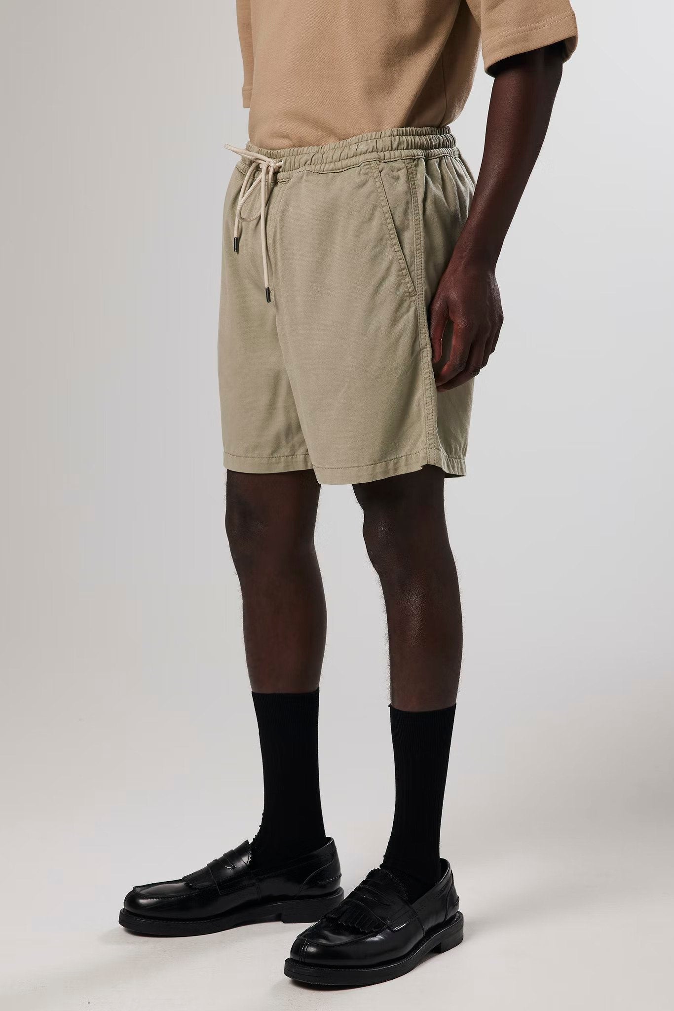 Gregor shorts 1154, oil green