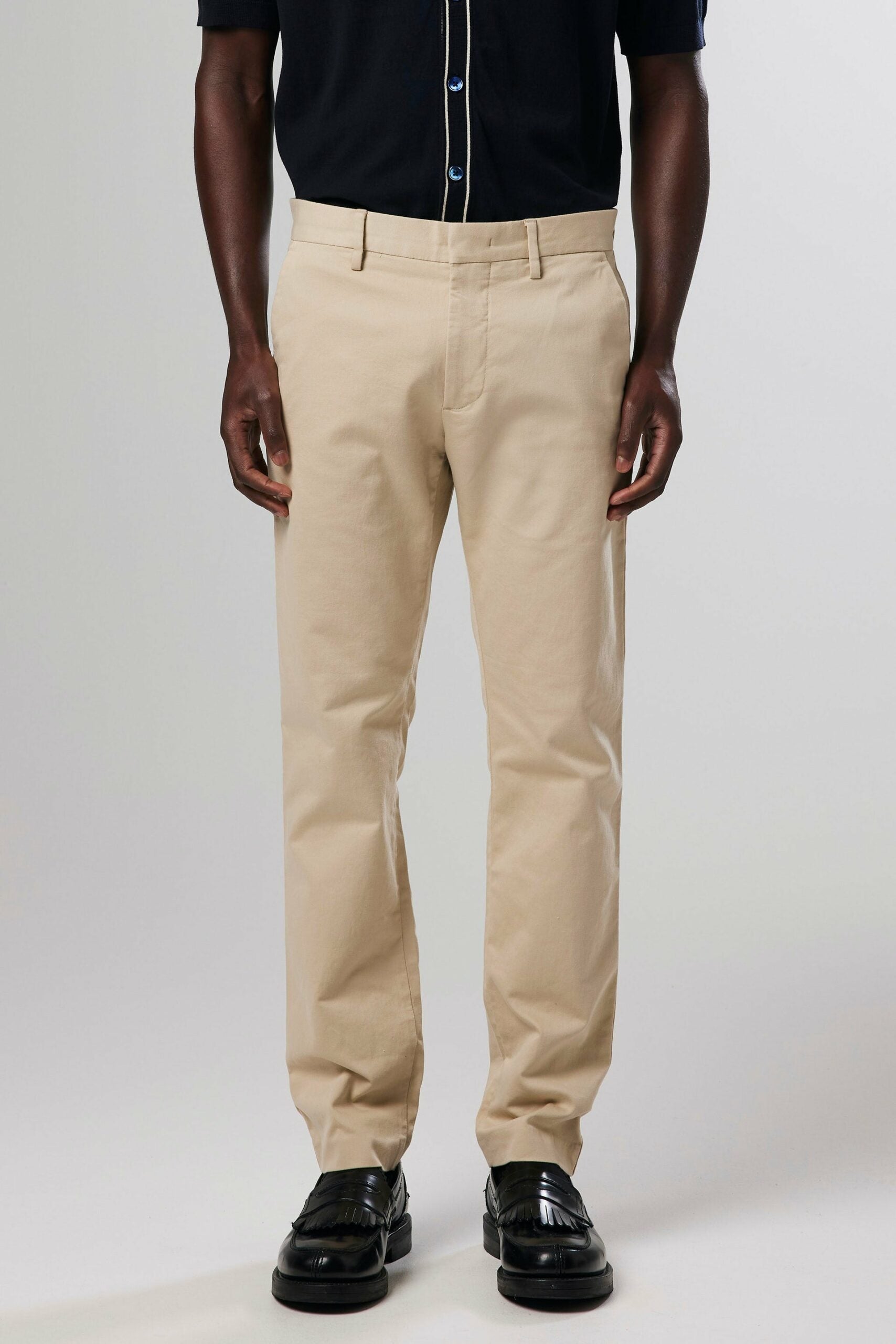 Theo 1420 chino