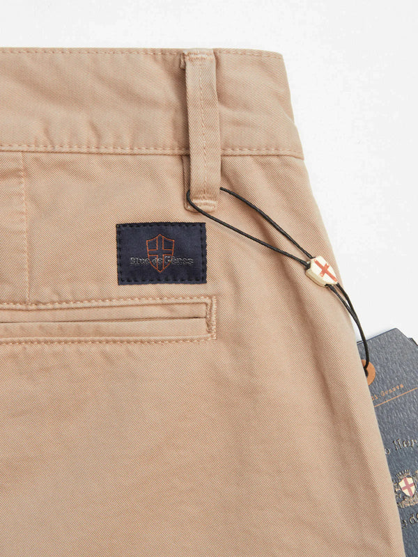 CARLOS GENES CHINO, DESERT