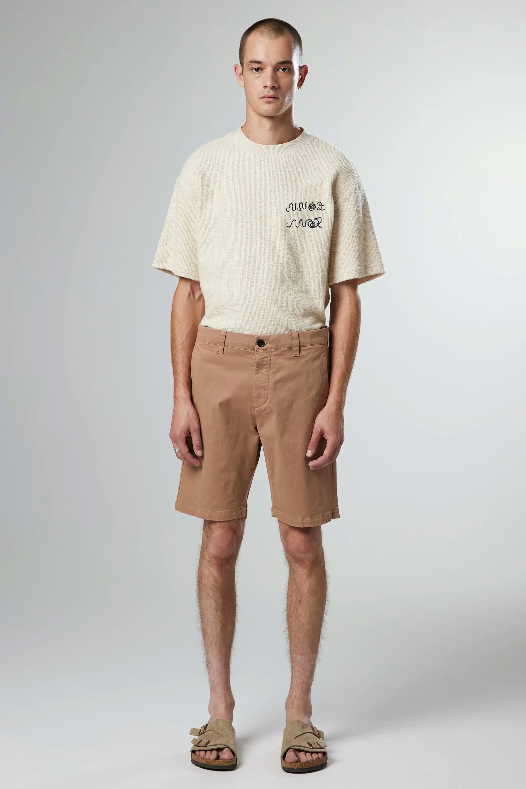 Crown shorts 1005, nougat