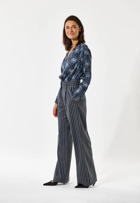 JENNIFER BLOUSE, IKEBANA BLUE