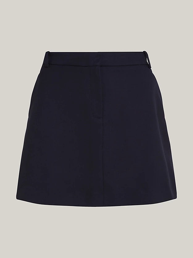 Core Straight Short Skirt