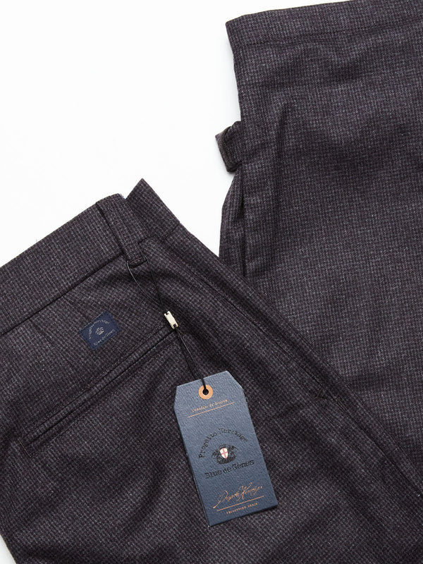 BRAVOUMO XENIA CHINO, GREY REG.