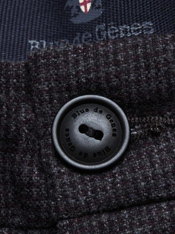 BRAVOUMO XENIA CHINO, GREY REG.