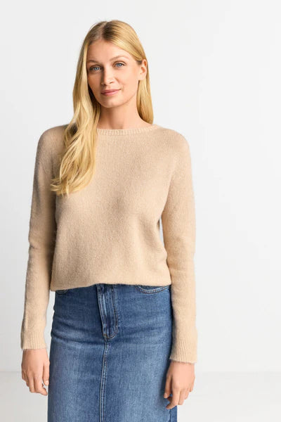 COZY CREW NECK KNIT, CAFFEE LATTE