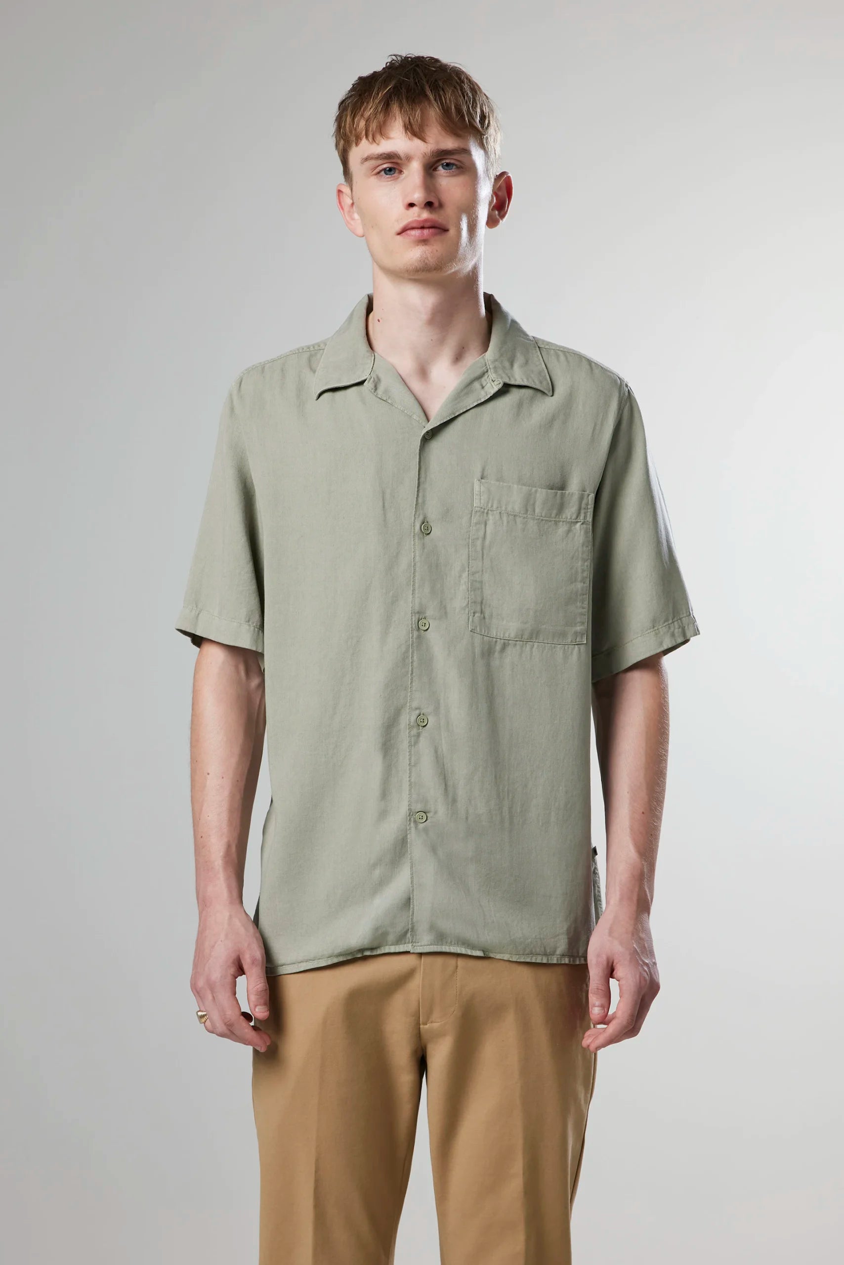 Julio SS 5029, pale green