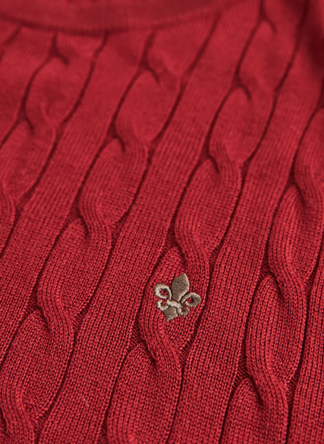 MERINO CABLE KNIT, RED