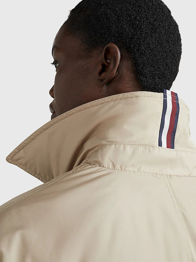 Clean padded peacoat, beige